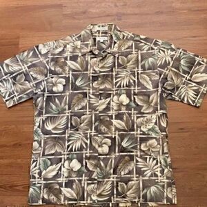 Mens Hawaiian print short sleeve button up shirt